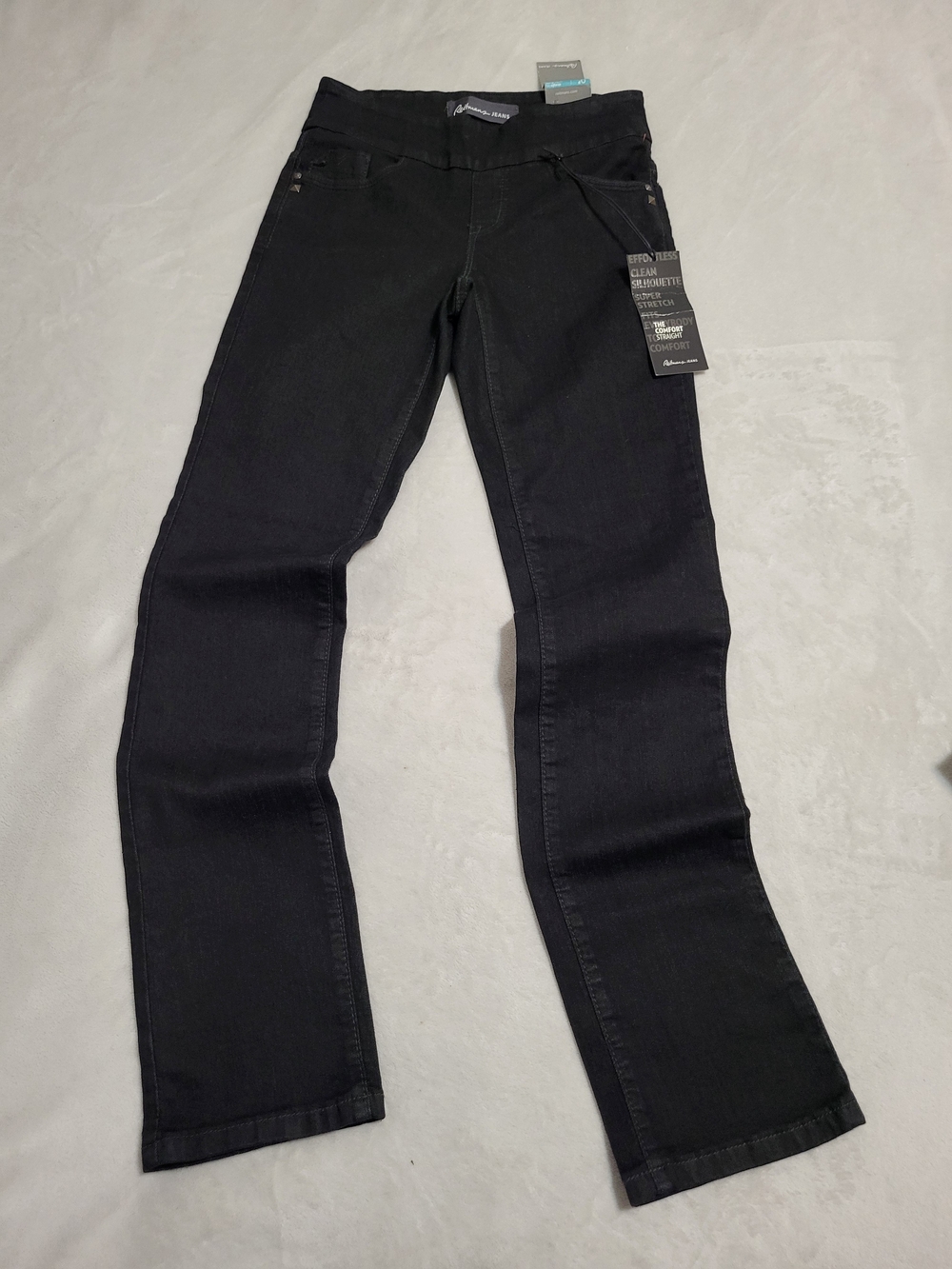 Reitmans Pull On Super Stretch Straight Leg Jeans NWT Black Size 0